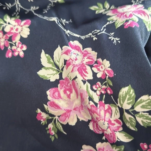 🌸 Jones New York Floral Satin Robe 🌸 - Picture 9 of 9